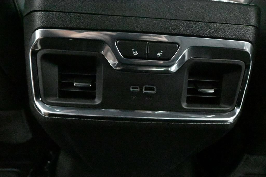 Used 2025 Onyx Black GMC Denali image 18