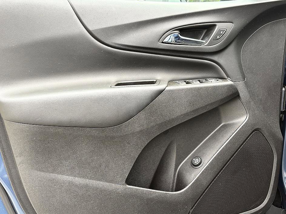 Used 2024 Lakeshore Blue Metallic Chevrolet LT image 16