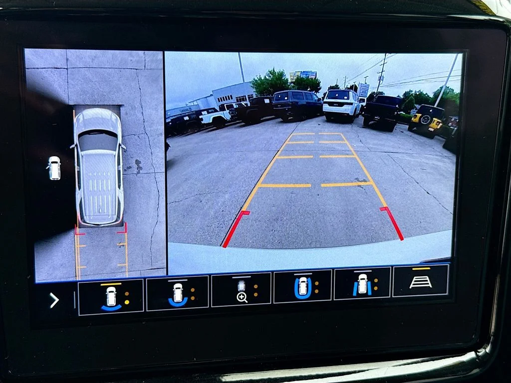 Used 2020 Summit White Chevrolet Premier image 14
