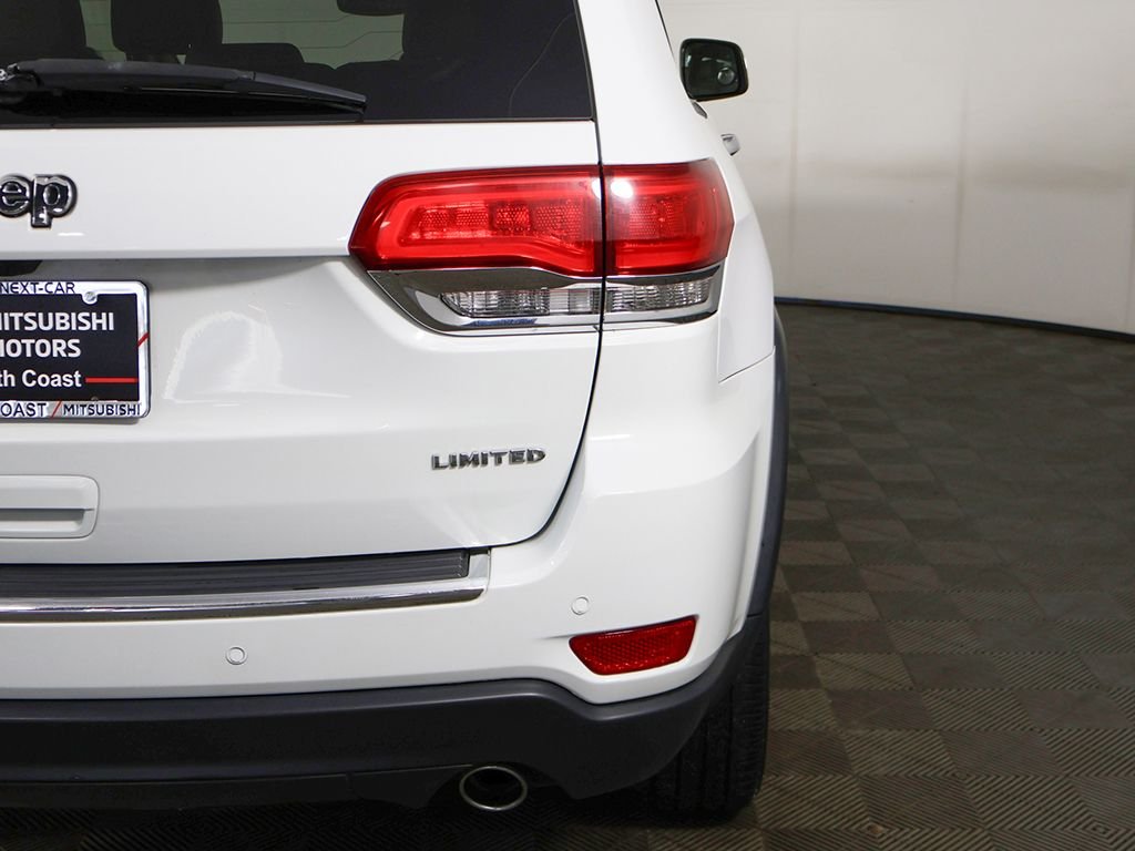 Used 2019 White Jeep Limited image 16