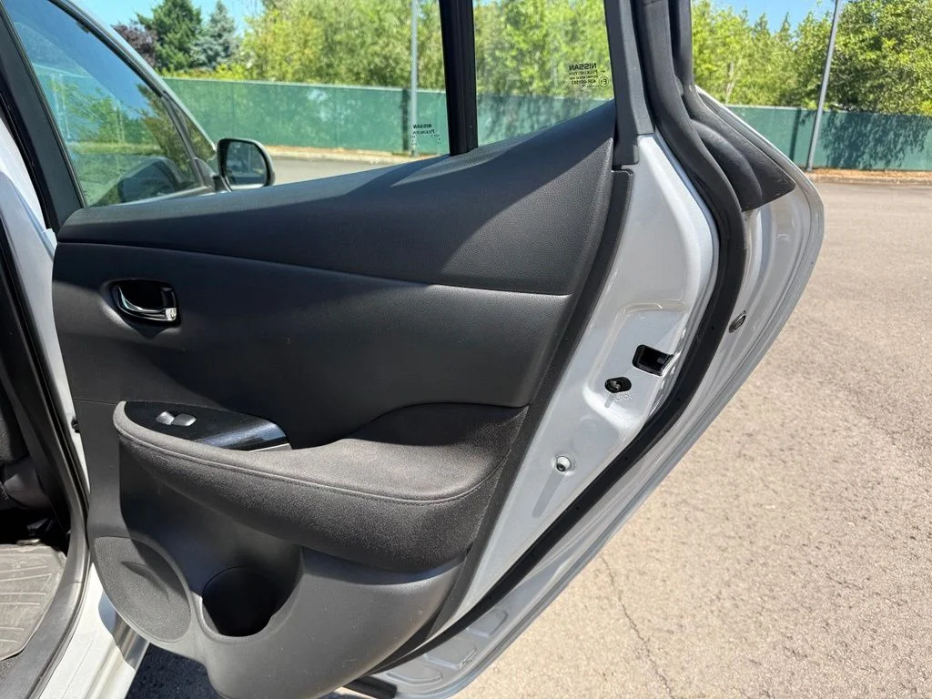 Used 2017 Brilliant Silver Nissan SV image 25