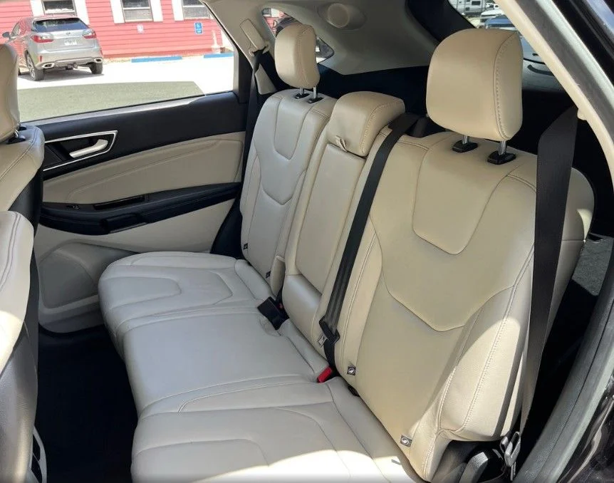 Used 2019 Black Ford Titanium image 7