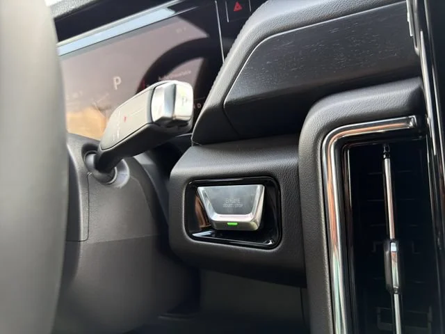 New 2026 Glacier White Tricoat GMC Denali image 28