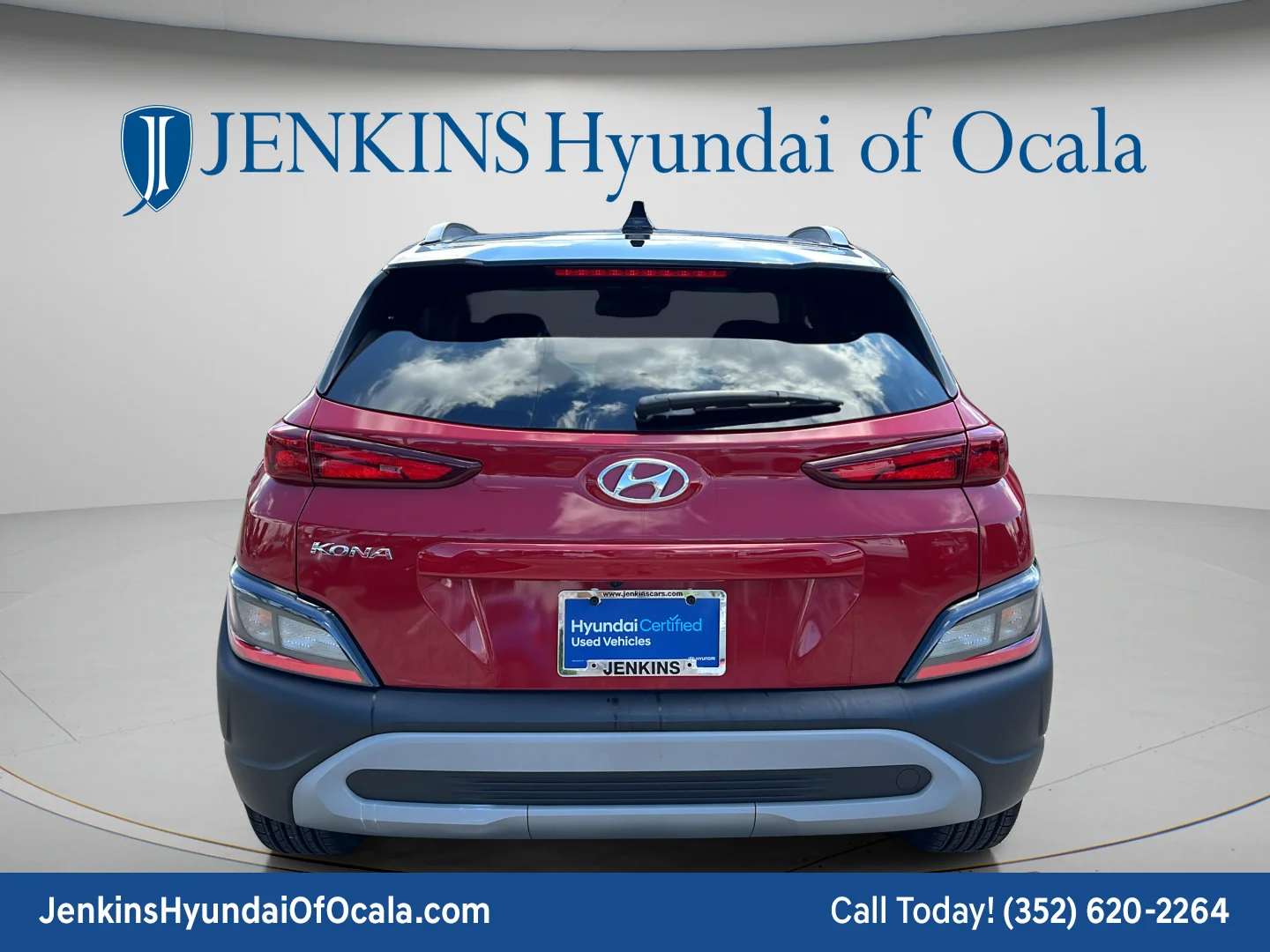Used 2023 Pulse Red w/Black Roof Hyundai SEL image 4