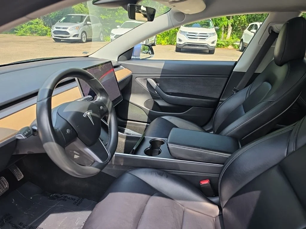 Used 2018 Blue Tesla Long Range image 9