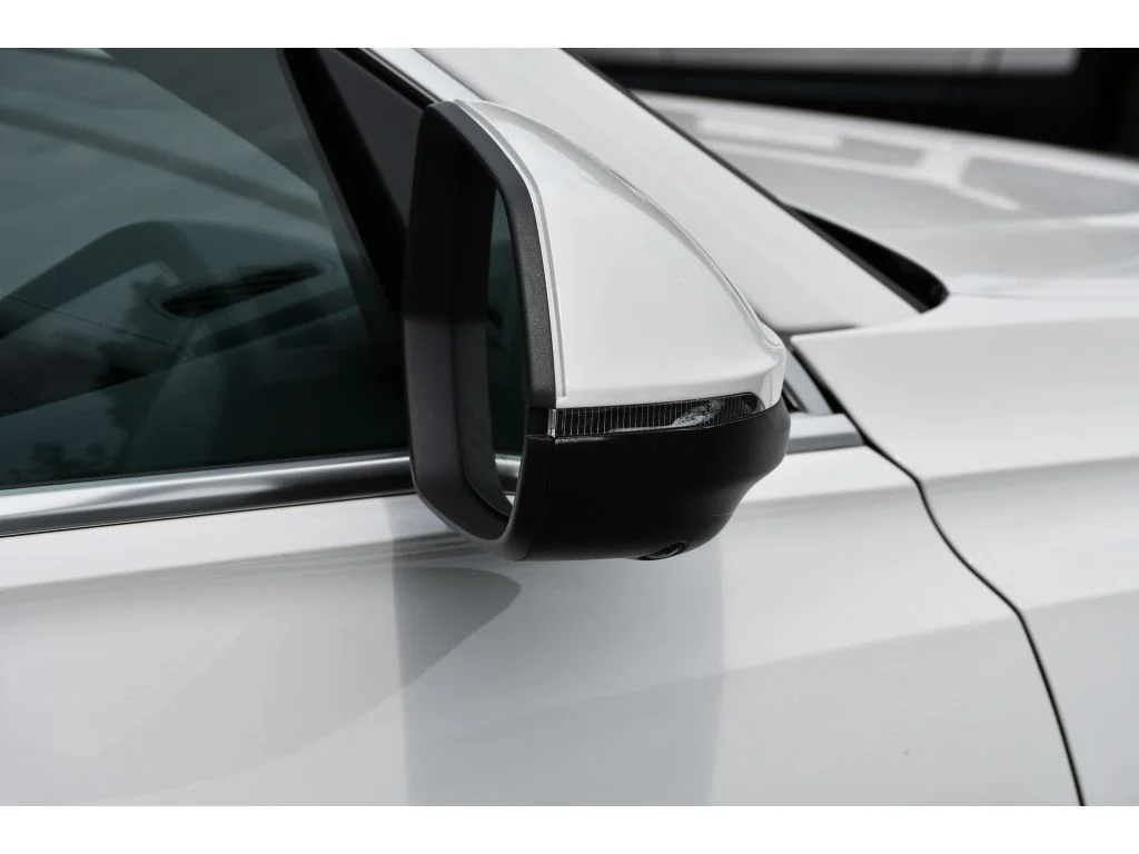 Used 2023 Carrara White Audi Premium image 29