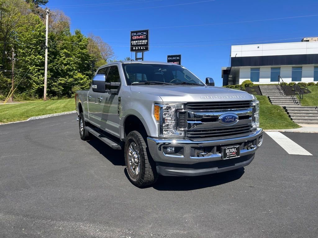 2017 Ford F-250 Lariat 4x4 Crew Cab 8' Box's photo