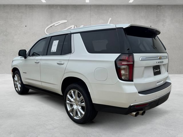 Used 2022 Iridescent Pearl Tricoat Chevrolet High Country image 14