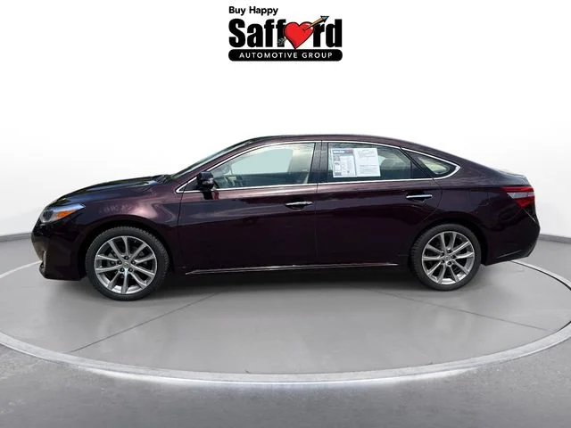 Used 2015 Red Toyota XLE Touring image 5