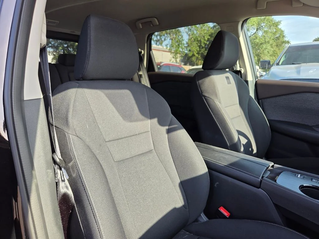 Used 2023 Black Nissan S image 29