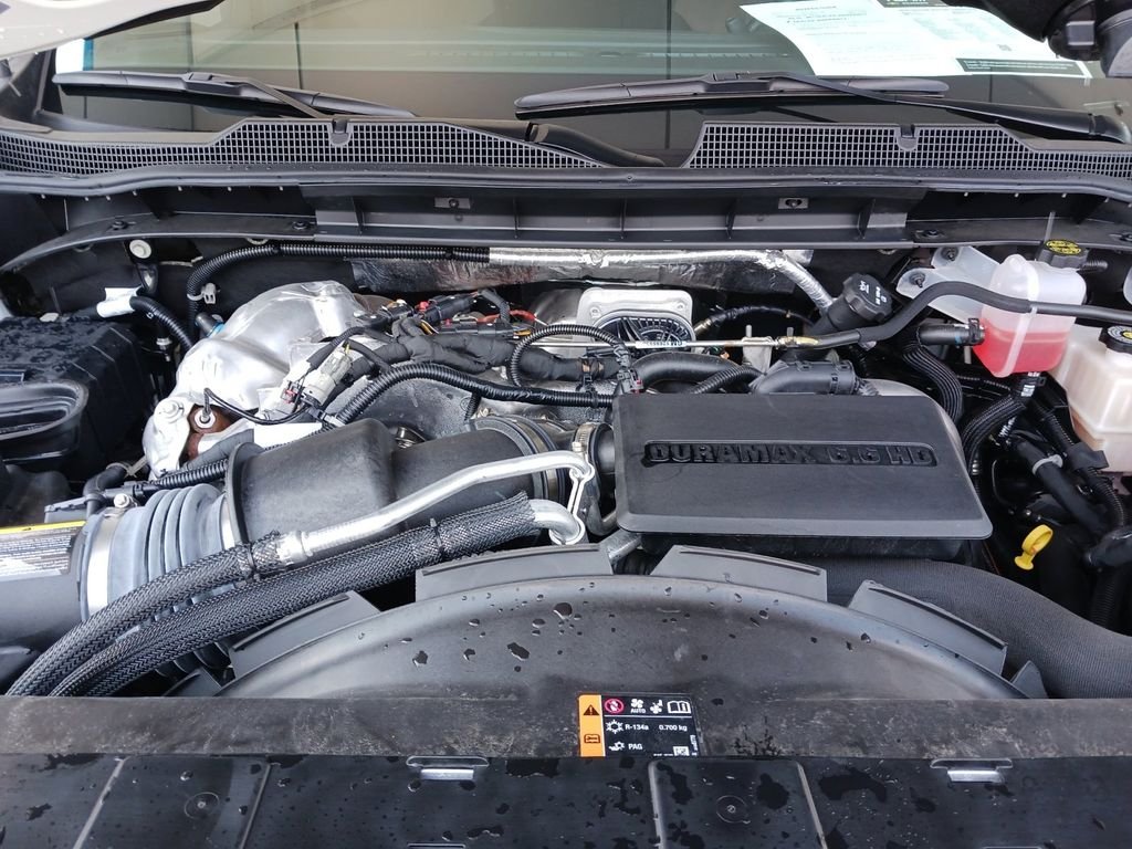 Used 2024 White Chevrolet High Country image 14