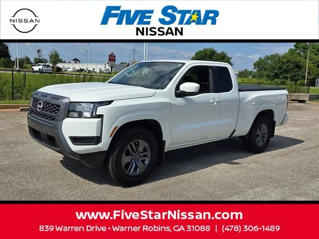 Used 2025 White Nissan SV image 3