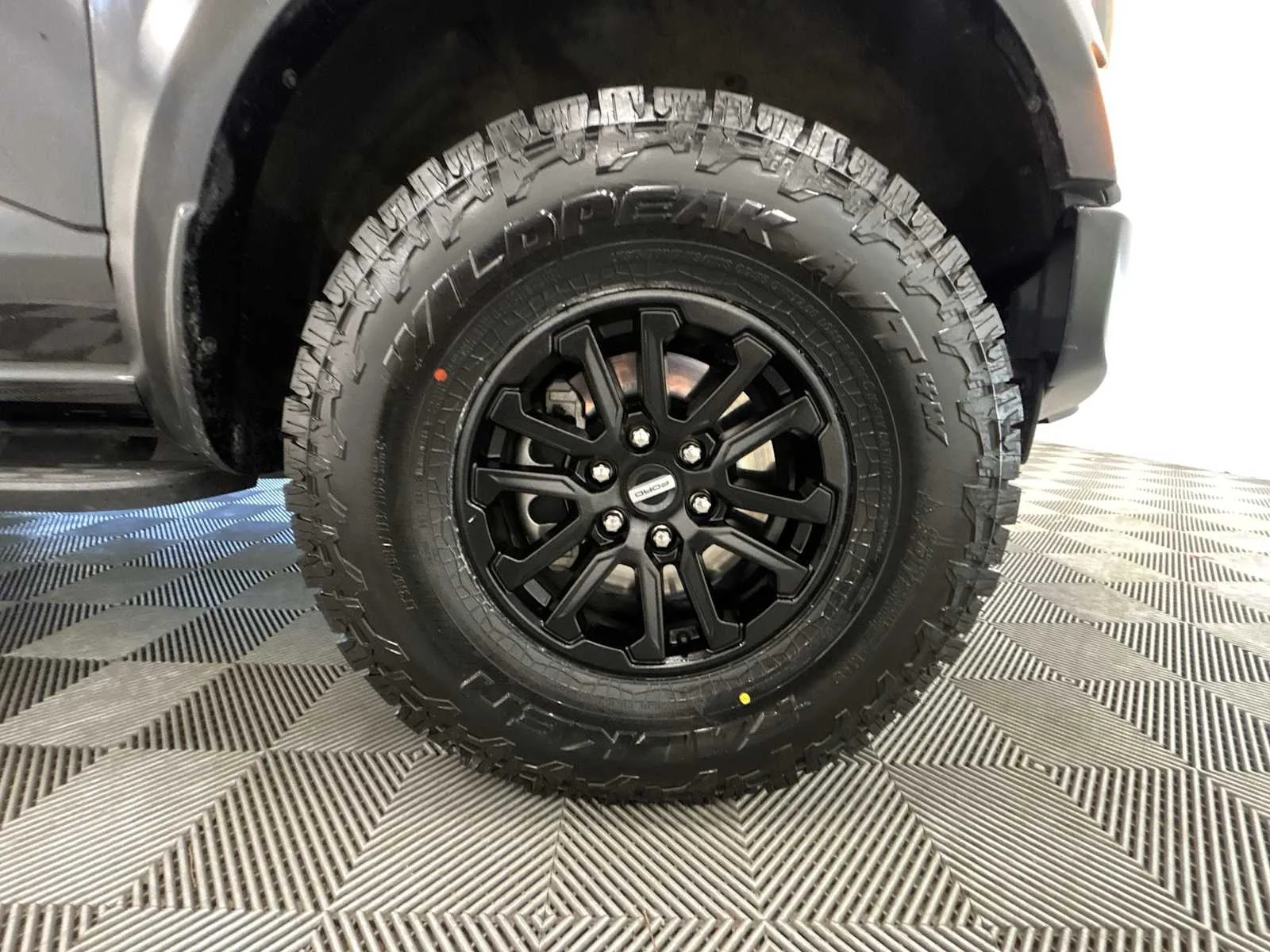 Used 2024 Agate Black Metallic Ford Raptor image 19