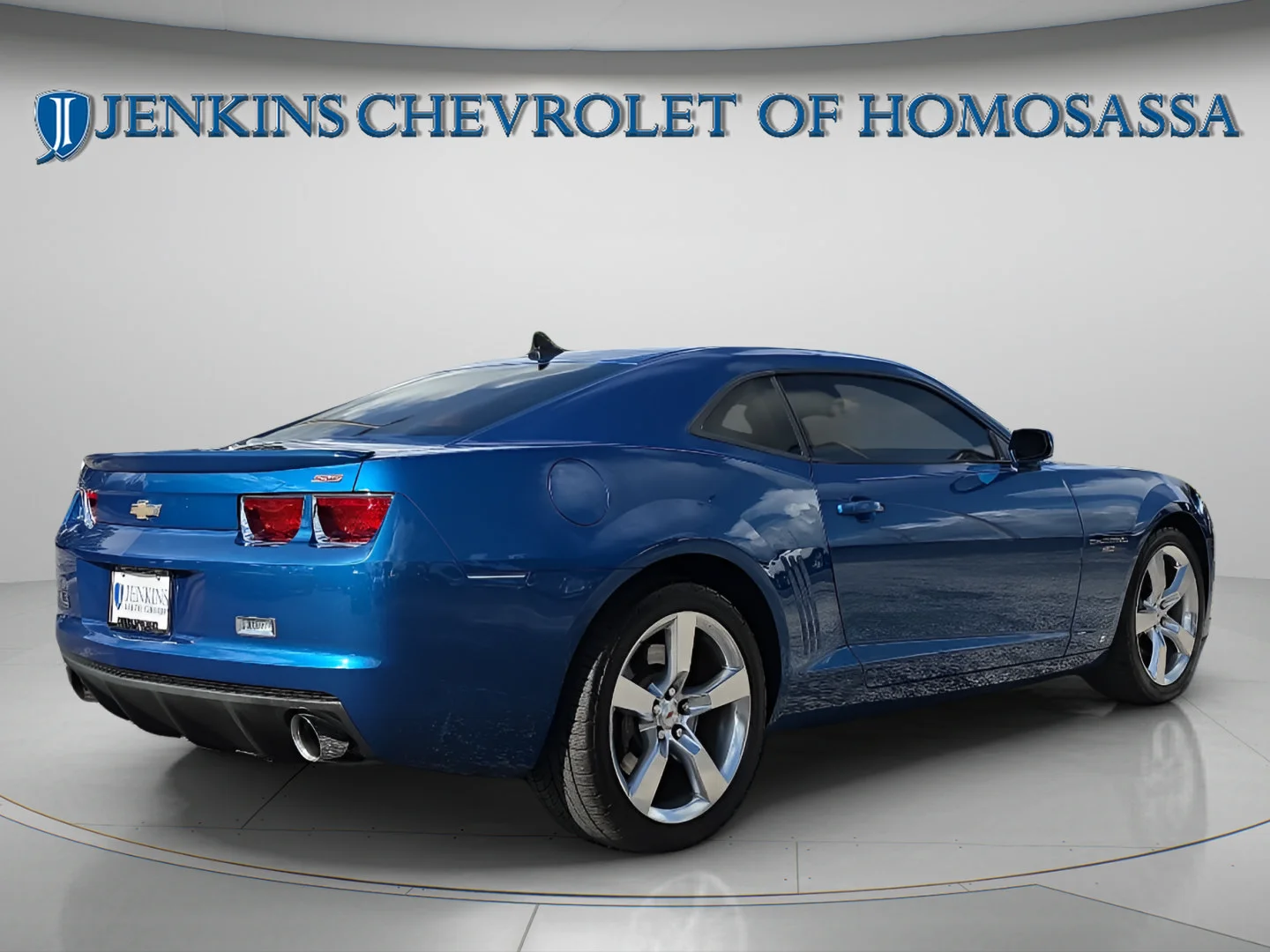 Used 2010 Aqua Blue Metallic Chevrolet 2SS image 5