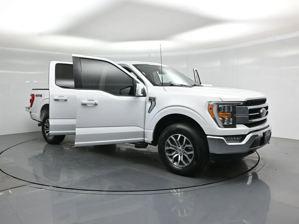 Certified Used 2022 White Ford Lariat image 31