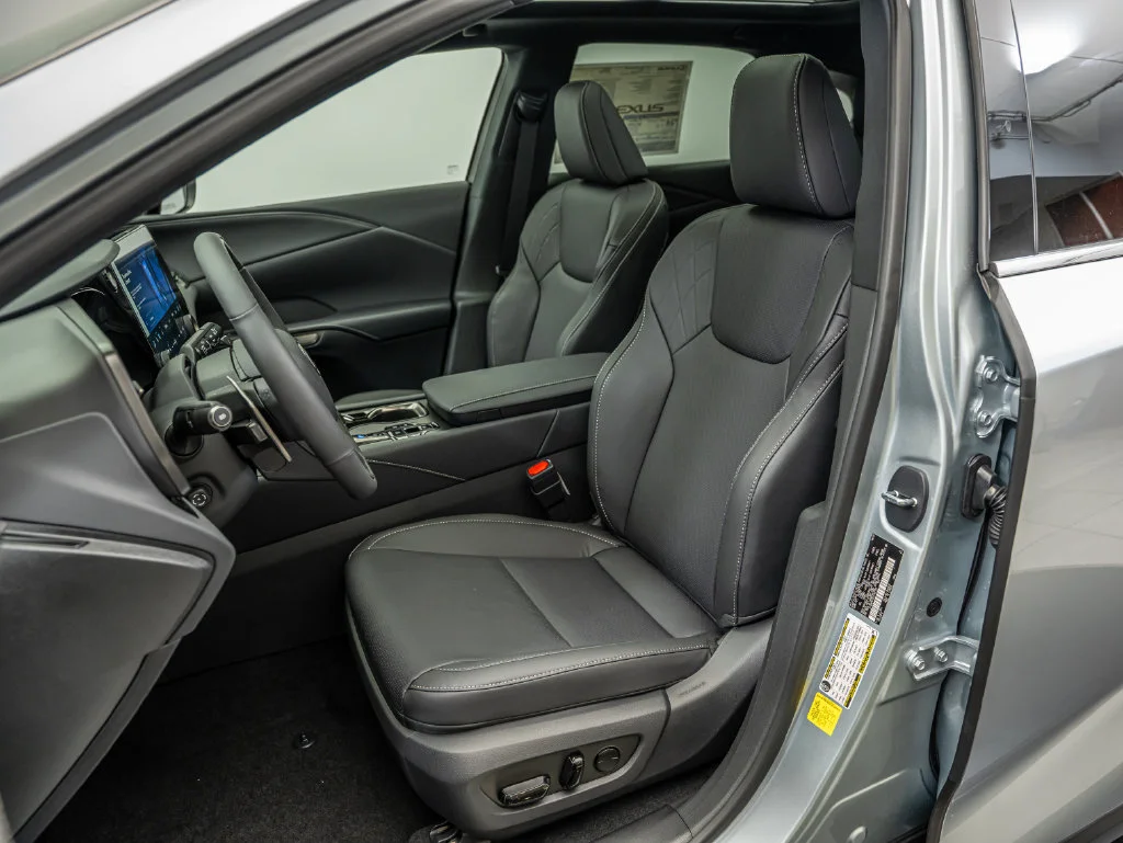 New 2026 Iridium Lexus PREMIUM PLUS image 22
