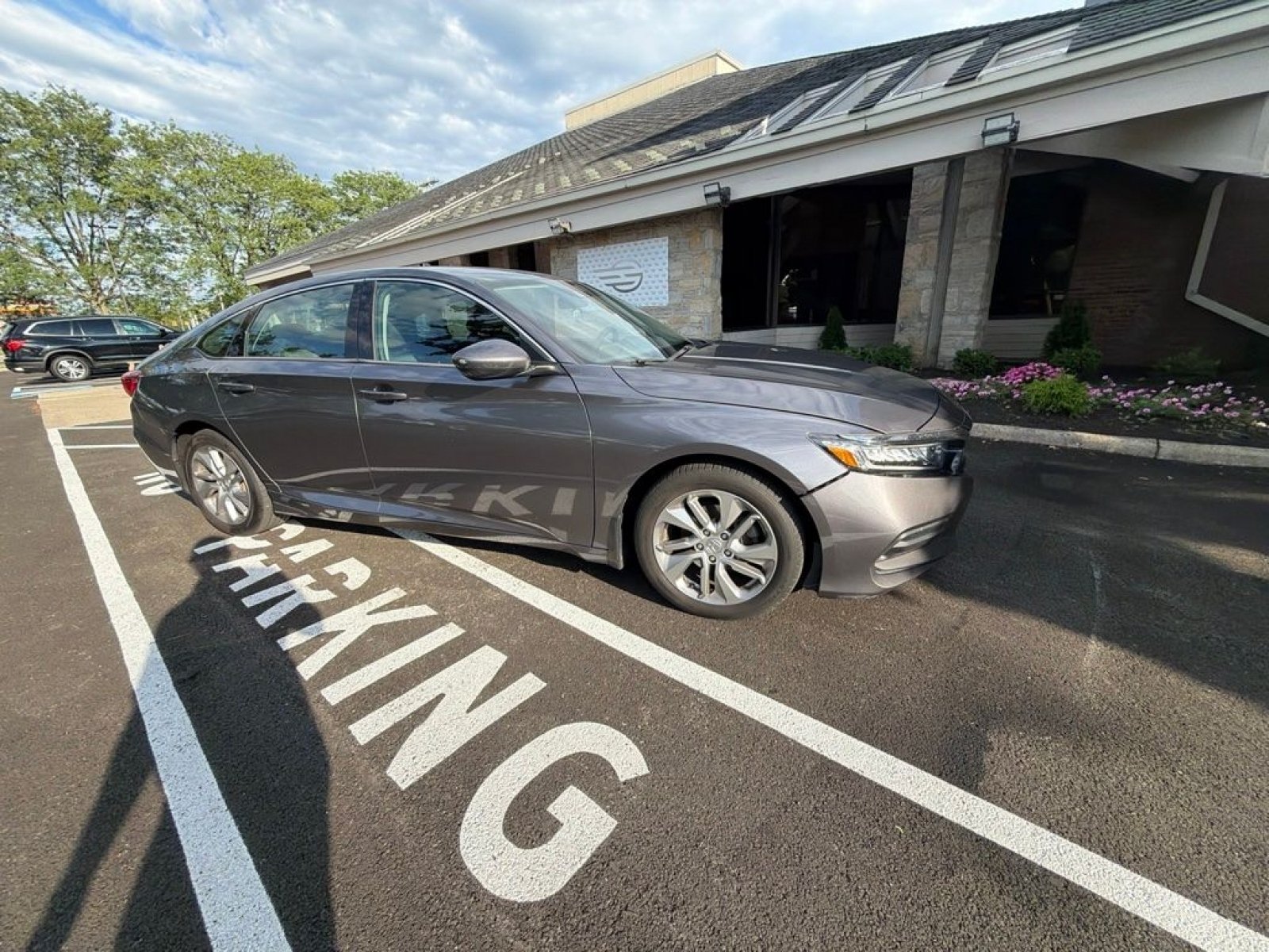 2019 Honda Accord LX - Photo 7