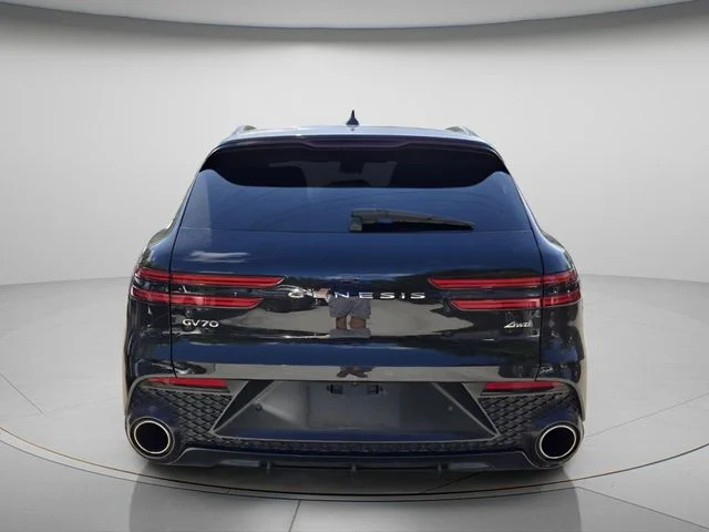 Used 2023 Black Genesis 2.5T image 5
