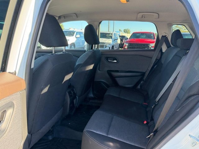 Used 2023 White Nissan SV Intelligent AWD image 10