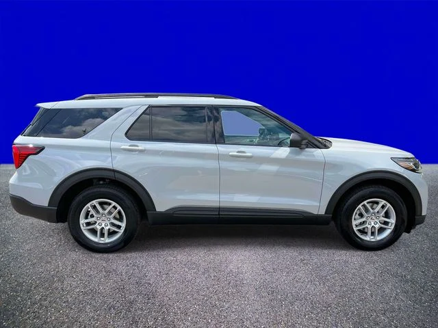 New 2027 Avalanche Gray Ford Active image 2