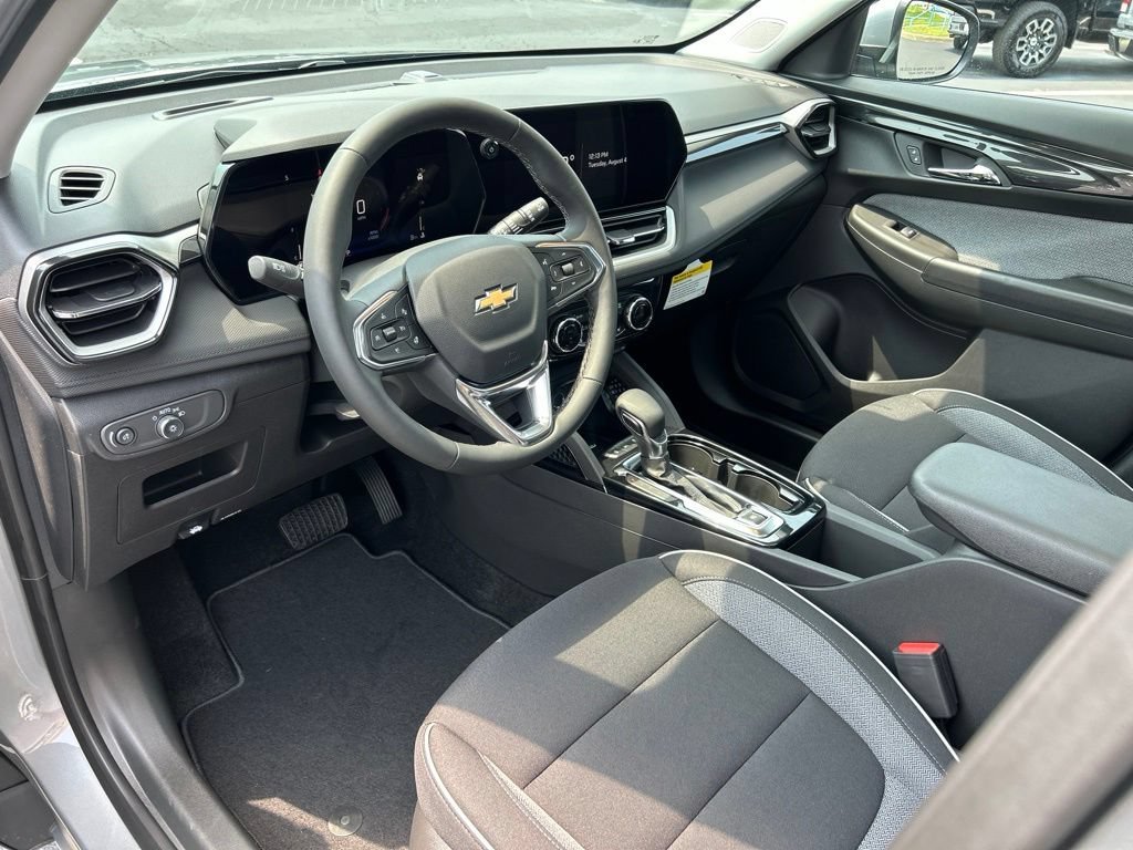 New 2026 Sterling Gray Metallic Chevrolet LT image 21