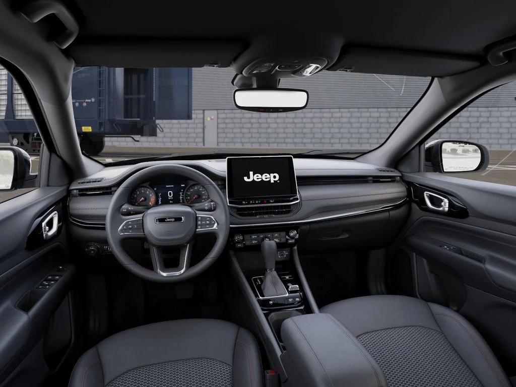 New 2026 Diamond Black Crystal Pearl-Coat Exterior Paint Jeep Trailhawk image 14