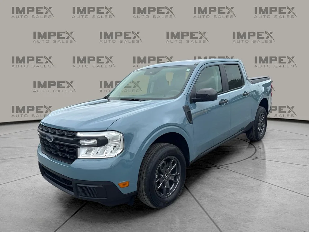 Used 2023 Blue Ford XL image 1