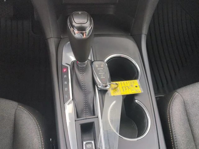 Used 2019 White Chevrolet LT image 18