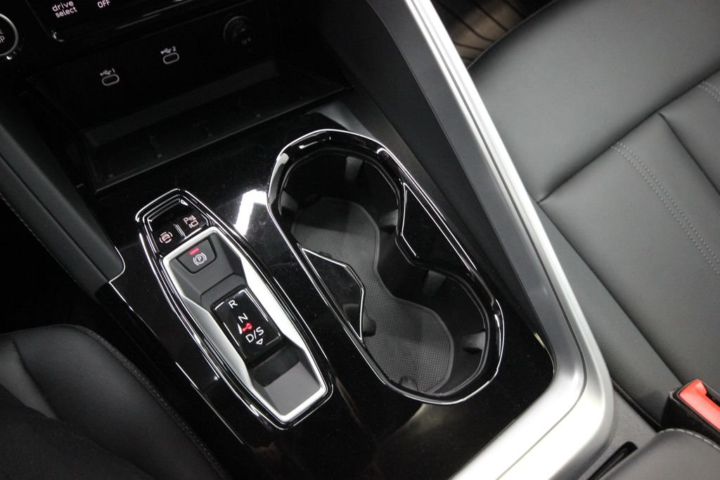2025 Audi Q5 Premium - Photo 25