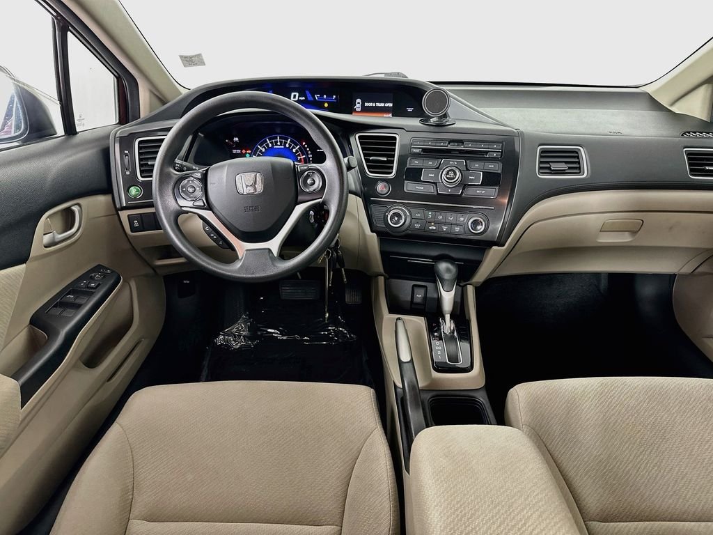 Used 2013  Honda LX image 21