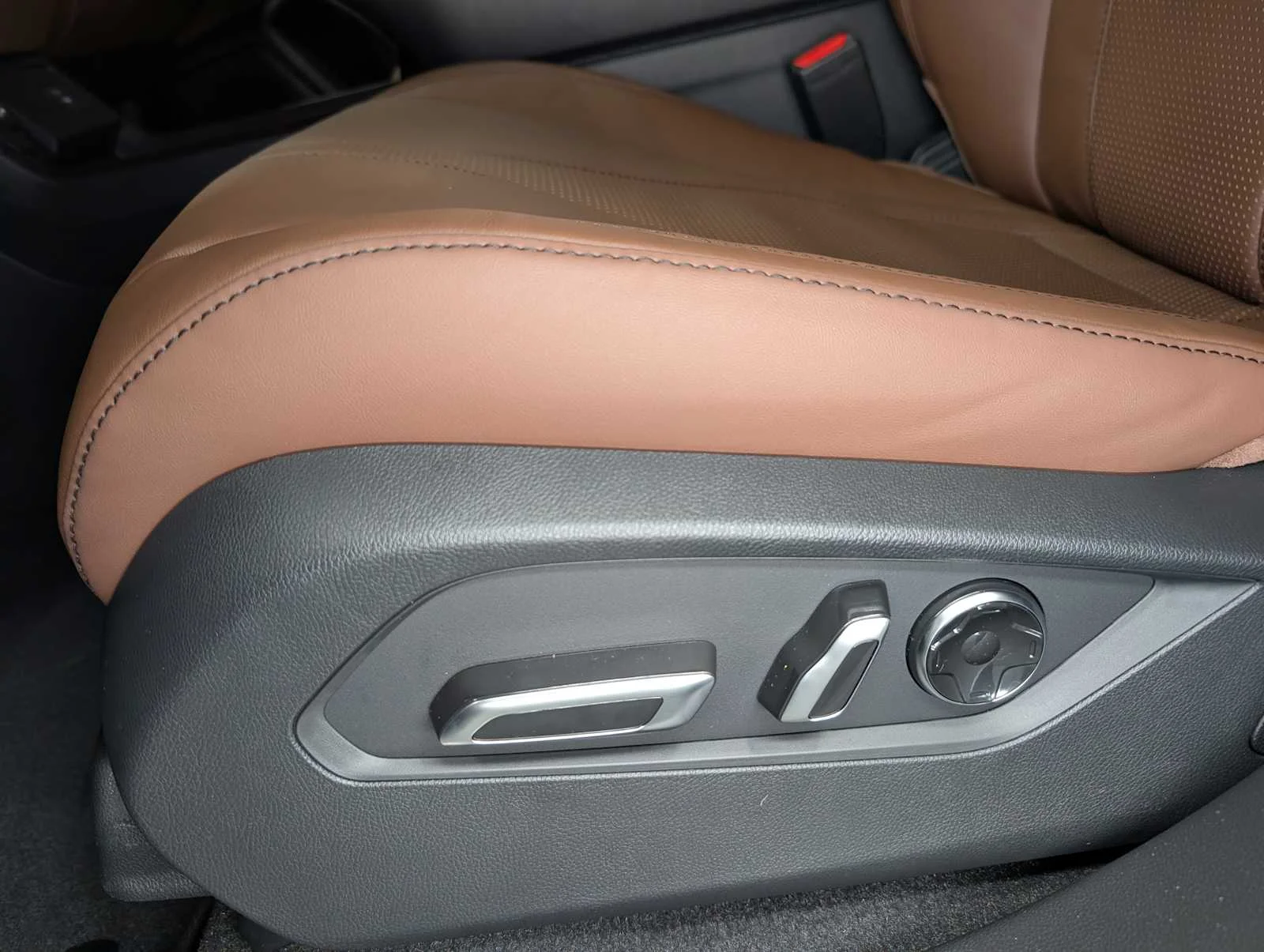 New 2026 Platinum White Pearl Acura w/Technology Package image 36