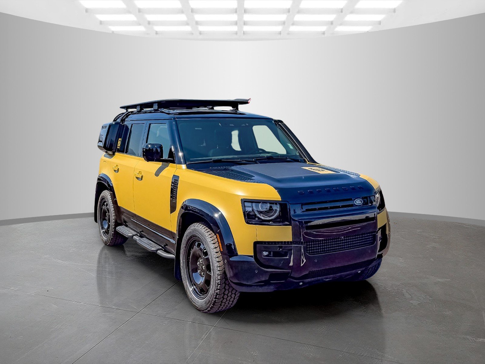 New 2026 Deep Sandglow Yellow Land Rover  image 7