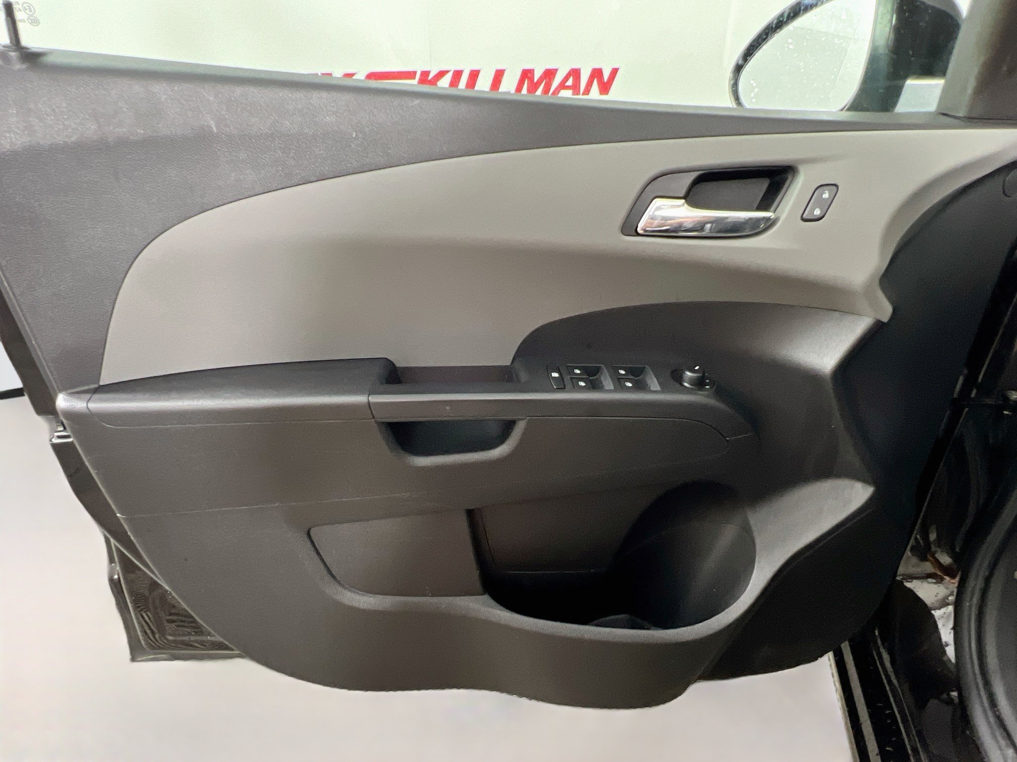 Used 2015 Mocha Bronze Metallic Chevrolet LT image 27