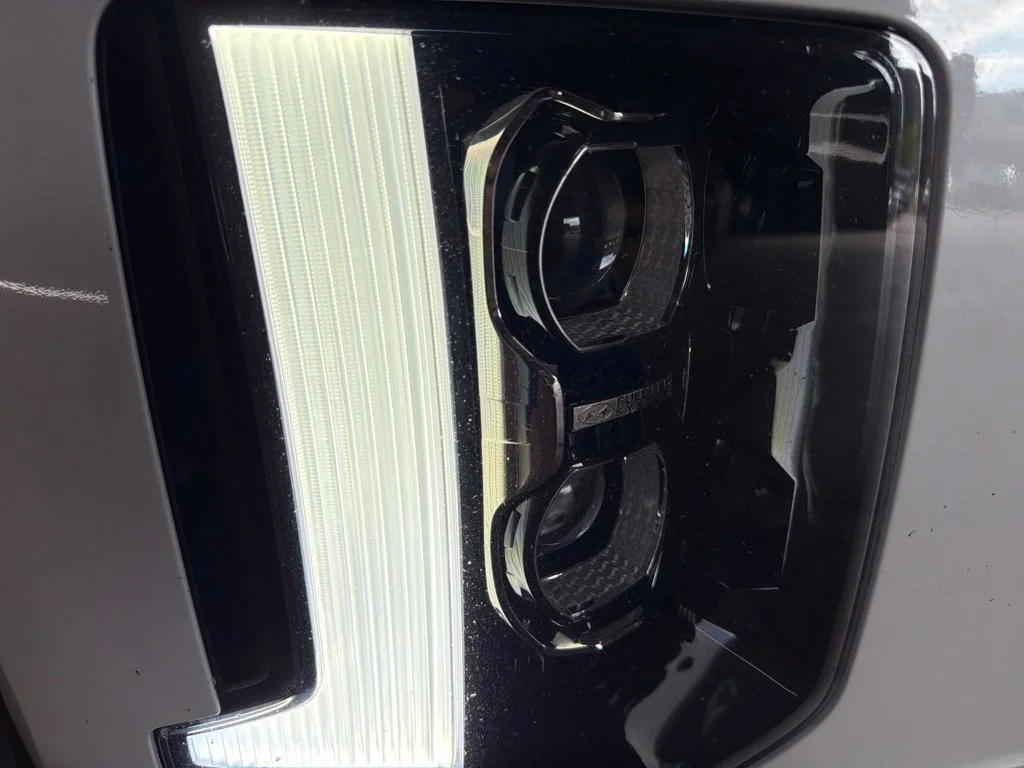Used 2024 Hyper White Hyundai SEL image 10