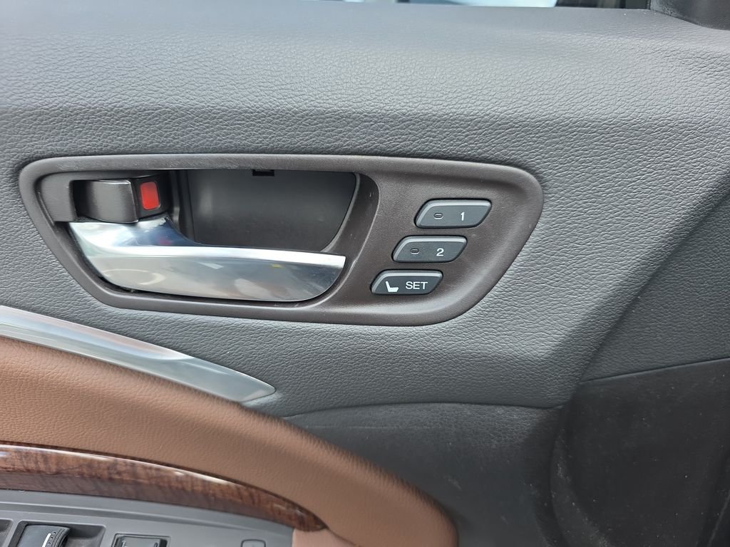 Used 2019  Acura 3.5L image 18