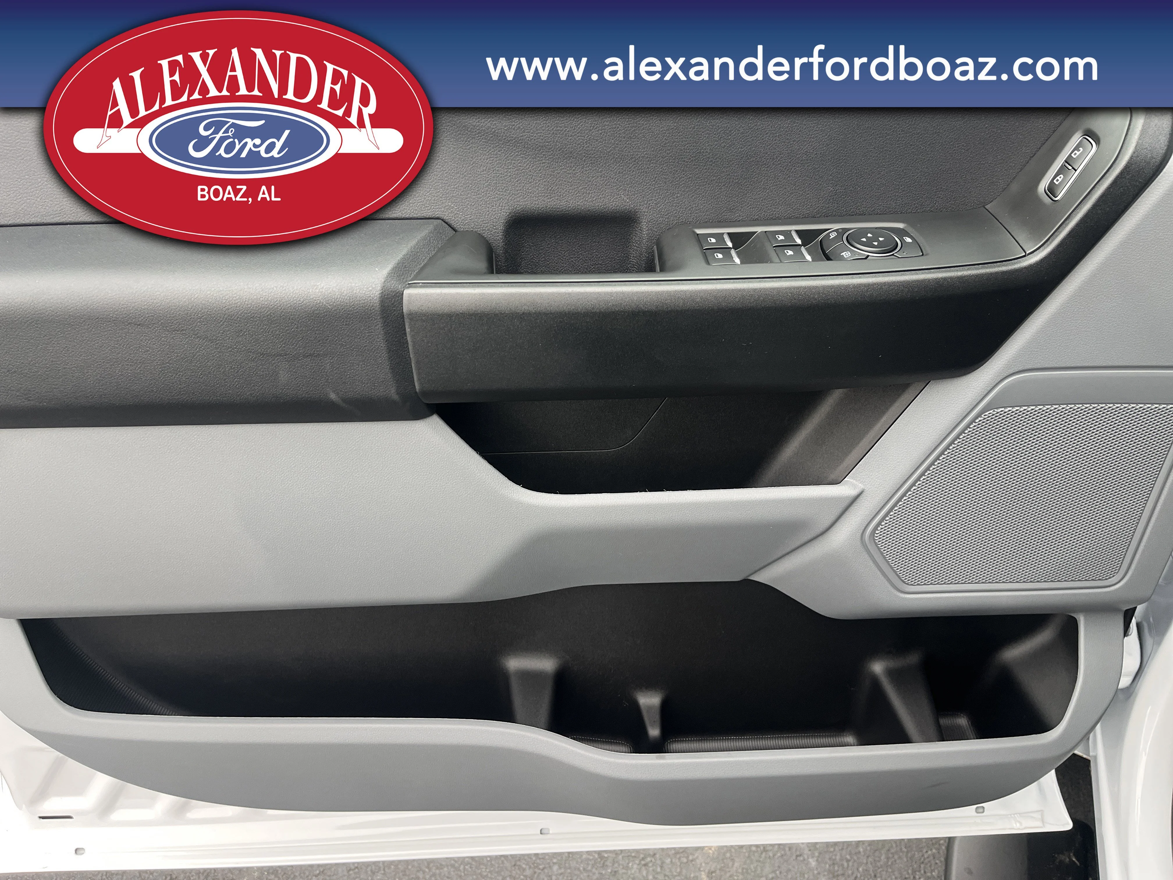New 2026 Oxford White Ford F-350® XL image 12