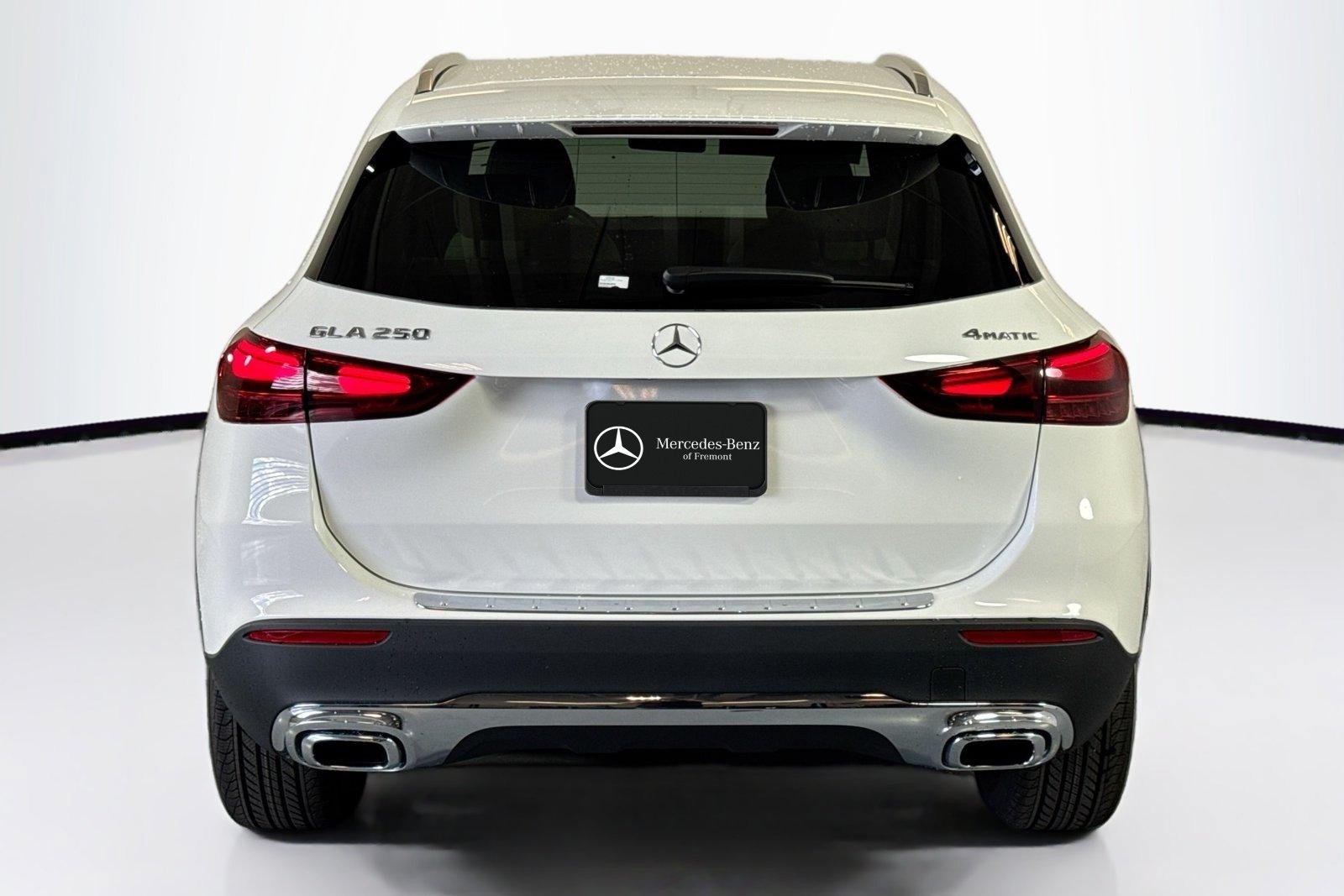 New 2026 Night Black Mercedes-Benz GLA 250 image 6