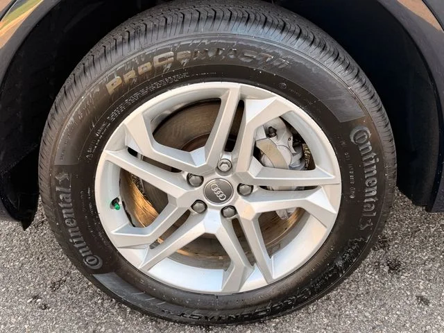 Used 2019 Moonlight Blue Audi 2.0T Premium image 10