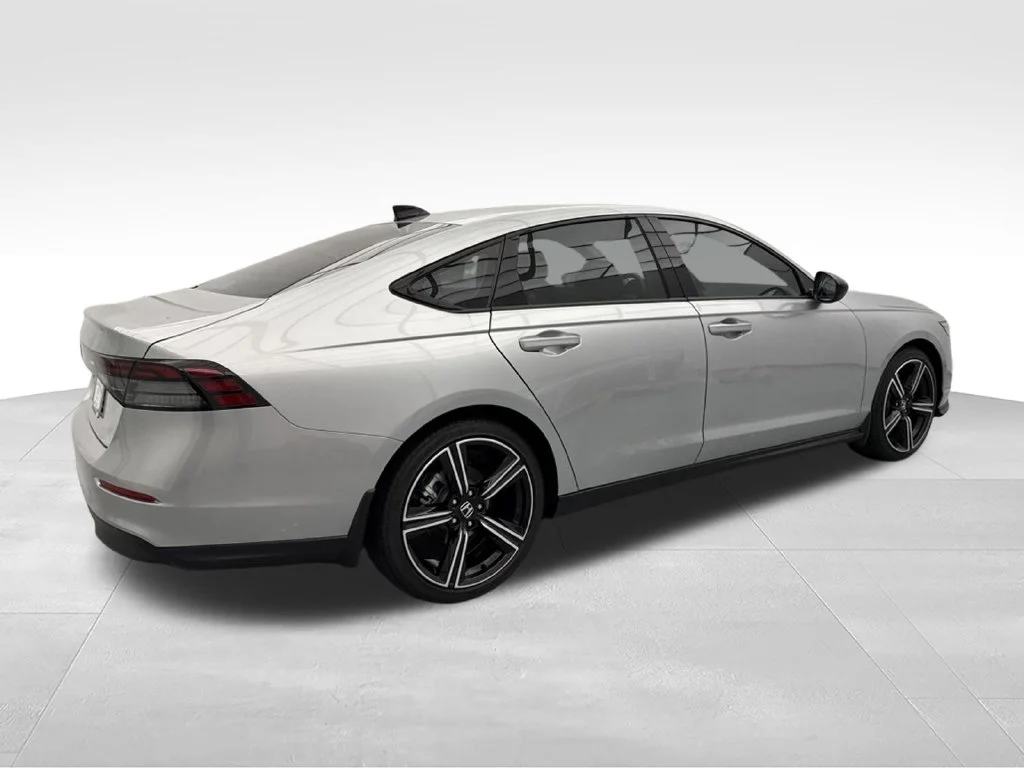 New 2026 Solar Silver Metallic Honda SE image 11