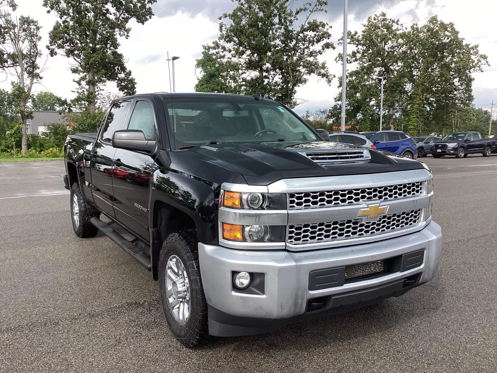 Used 2019 Black Chevrolet LT image 9