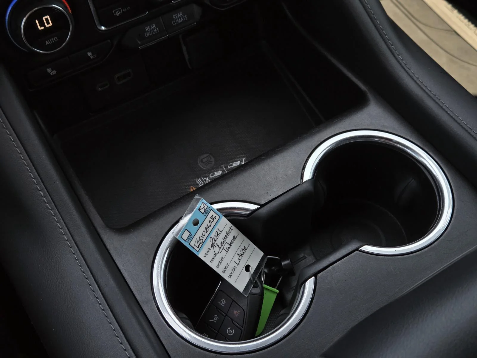 Used 2021 Summit White Chevrolet LT image 28