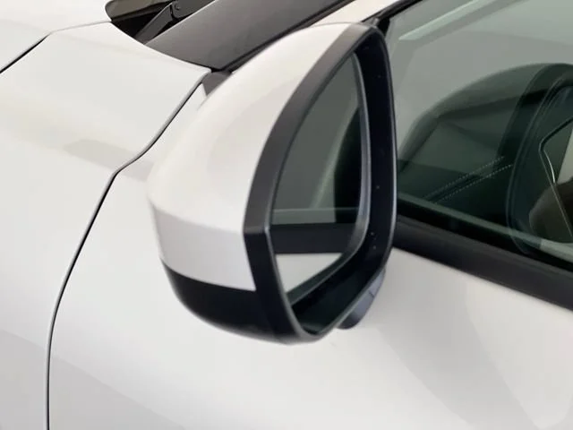 Used 2024 Everest White Pearl Nissan SV image 9