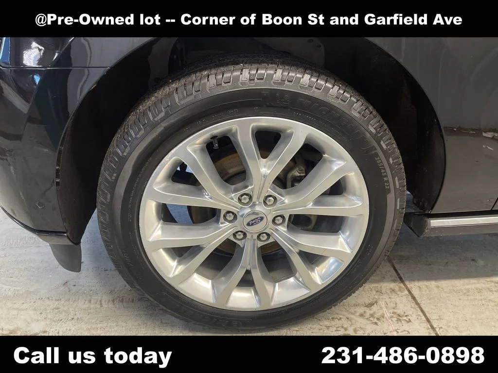 Used 2019 Black Ford Platinum image 11