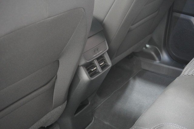 2027 Chevrolet Equinox LT - Photo 21