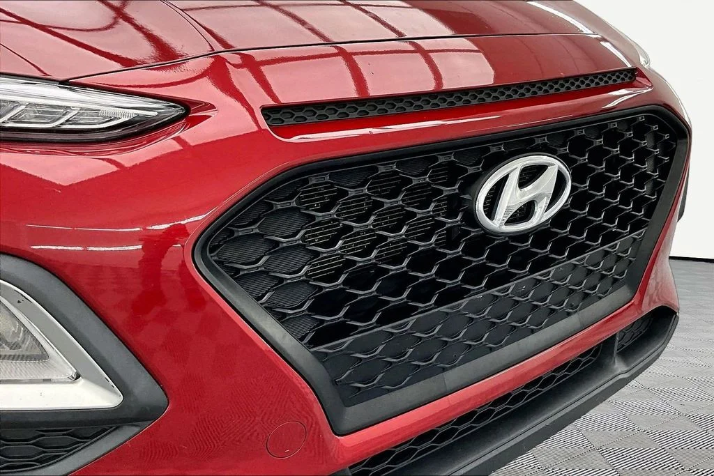 Certified Used 2021 Pulse Red Hyundai SEL image 28