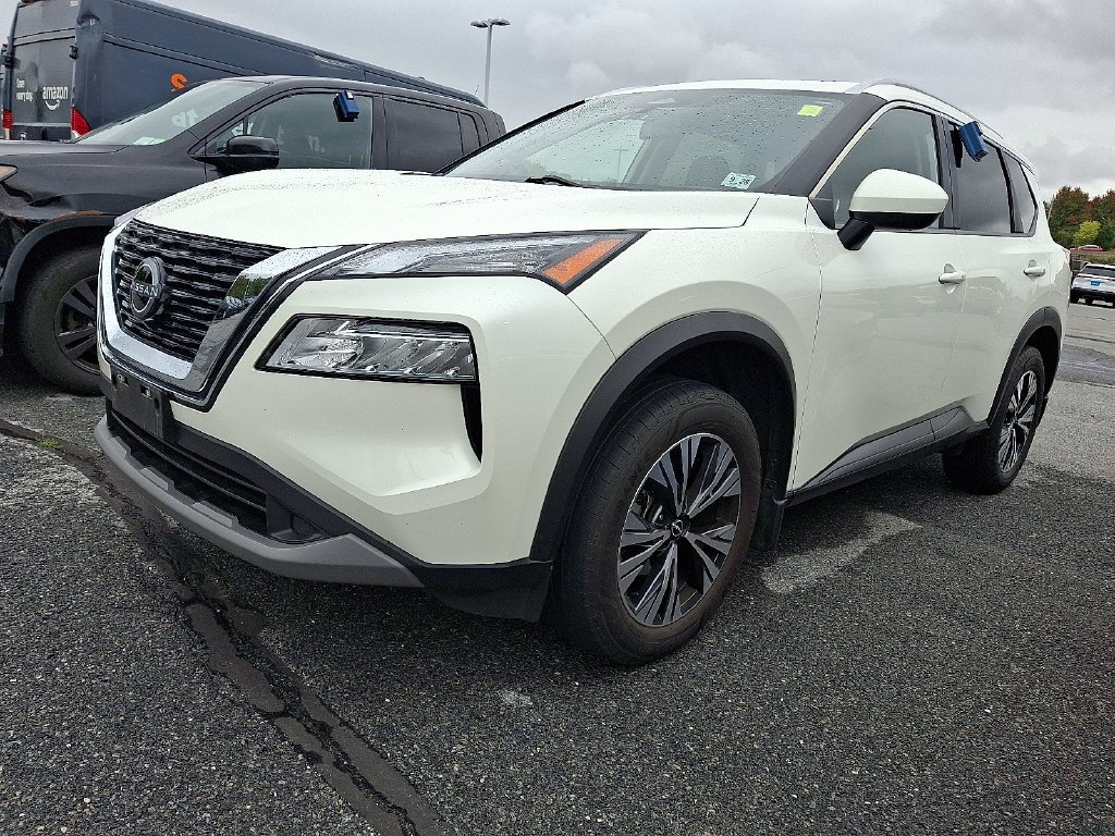 Used 2023 White Nissan SV image 3