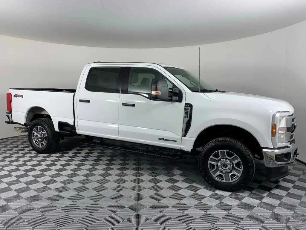 Used 2025 White Ford XLT image 6