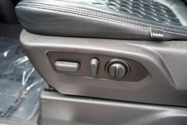 Used 2021 Blue Chevrolet LT Trail Boss image 19