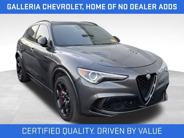 Used 2022 Grey Alfa Romeo Quadrifoglio image 2