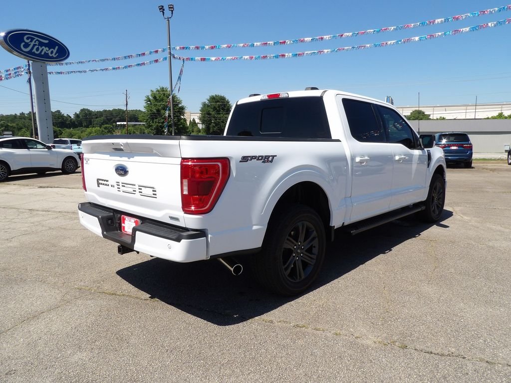Used 2023 Oxford White Ford XLT image 8
